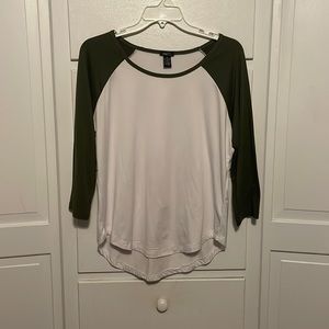 Women’s Quarter Length Shirt